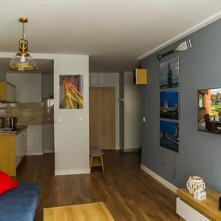 Ahoy Puck Apartament Przy Plazy Z Widokiem Na Morze Exterior photo